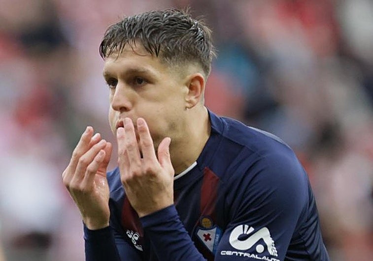 Ipurua asume la carga de borrar las frustraciones que el Eibar trae de fuera